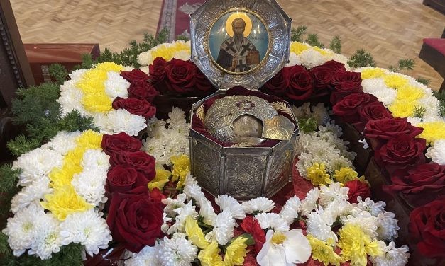 Стотици посрещнаха честната глава на Св. Климент Охридски в Стара Загора